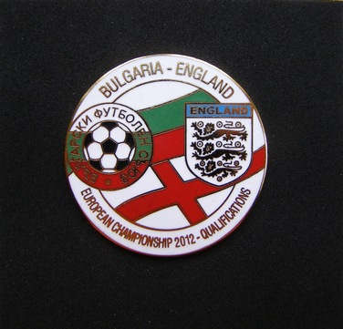 Futbol znachka Bulgaria - England